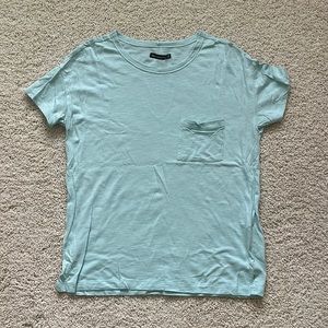 BNWOT Abercrombie & Fitch Women’s Pocket Tee XS